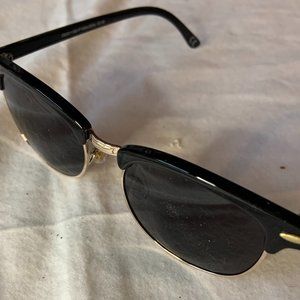 CE Sunglasses Black/gold frames, Black lenses
